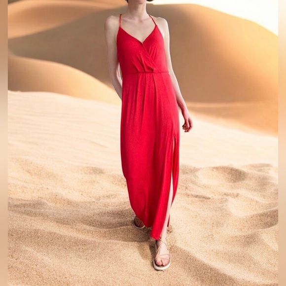 David's Bridal Dresses & Skirts - David’s Bridal Red dress size 4 Prom Maxi evening party ball gown straps wrap